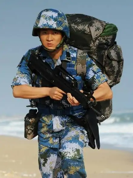 蒋小鱼（2012年电视剧《火蓝刀锋》中的男主角）