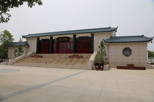 曾侯乙墓(战国早期曾国国君乙的墓葬)