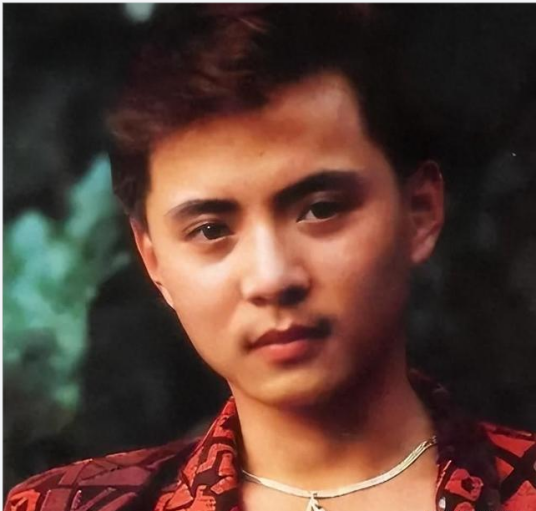 周峰（中国内地男歌手、音乐人）