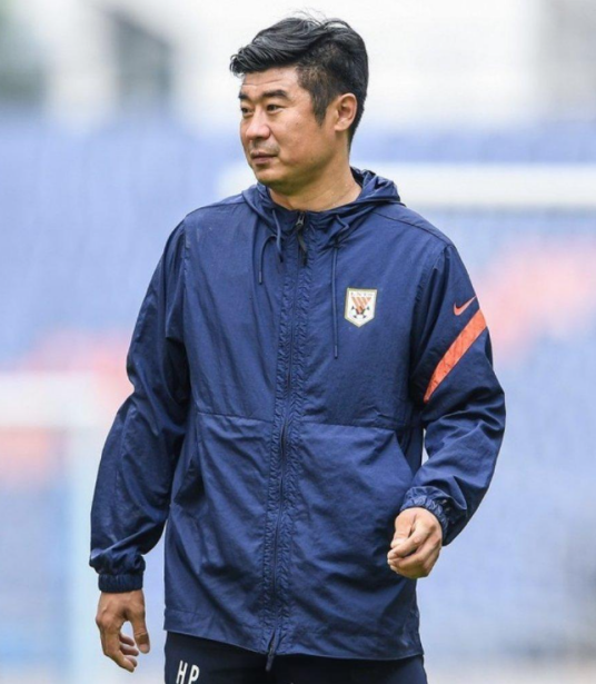 韩鹏（中国足球运动员）