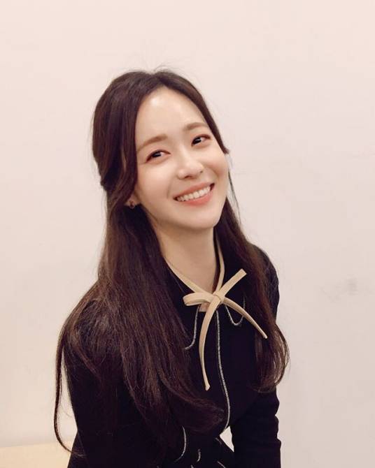 刘小英（韩国女歌手、演员）