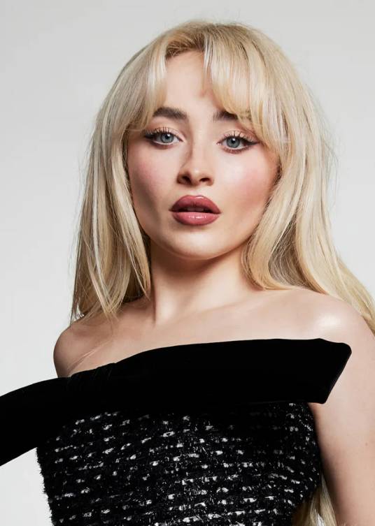 塞布丽娜·卡彭特