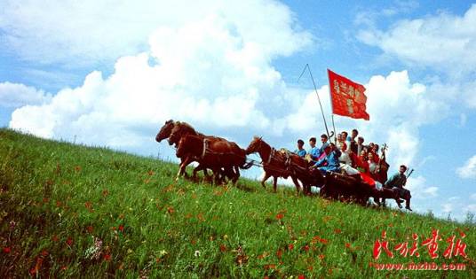 乌兰牧骑（蒙古语）