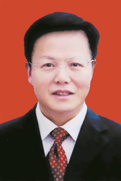 张爱国（湖北省人大常委会党组成员、秘书长、机关党组书记）