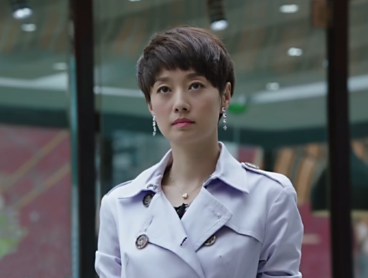 罗子君(《我的前半生》中的人物)