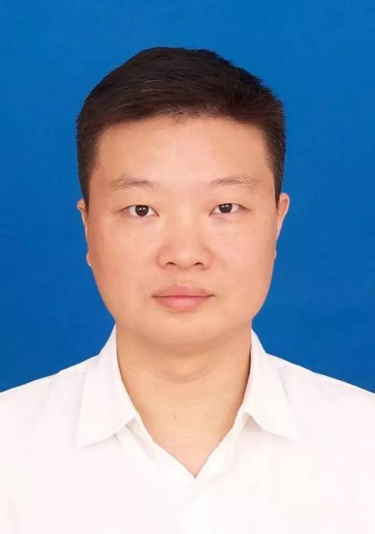 吴海峰（海南省陵水县委书记、试验区管理局党委书记、局长）