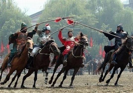 虎牢关之战（小说《三国演义》描写的战争）