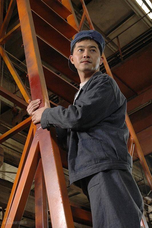 阳光灿烂周三强