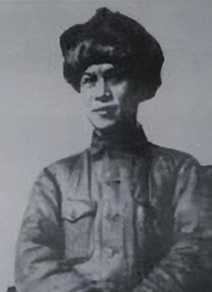 潘朔端（新中国首任昆明市市长）