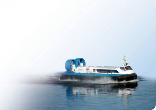 气垫船(一种利用表面效应原理制成的船)