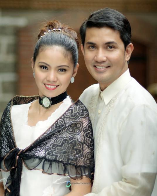 菲律宾人（居住在菲律宾的人民）