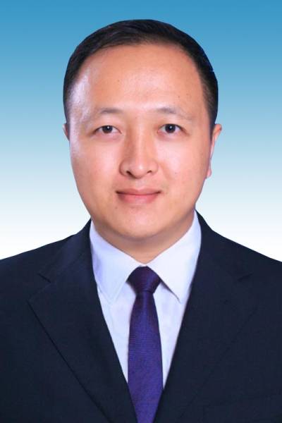 罗英（云南省泸水市委常委、纪委书记、监委主任）