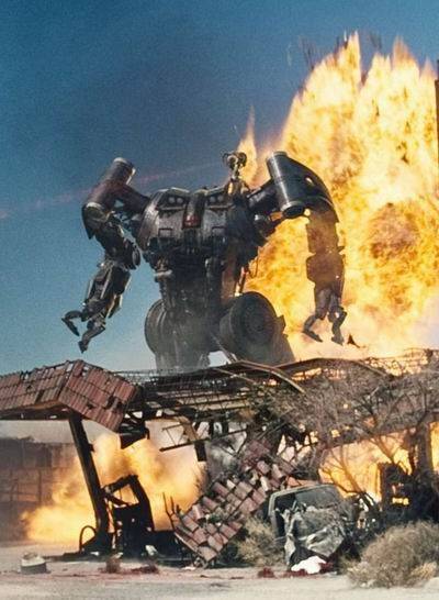 收割者（《终结者2018》中的巨型怪物）