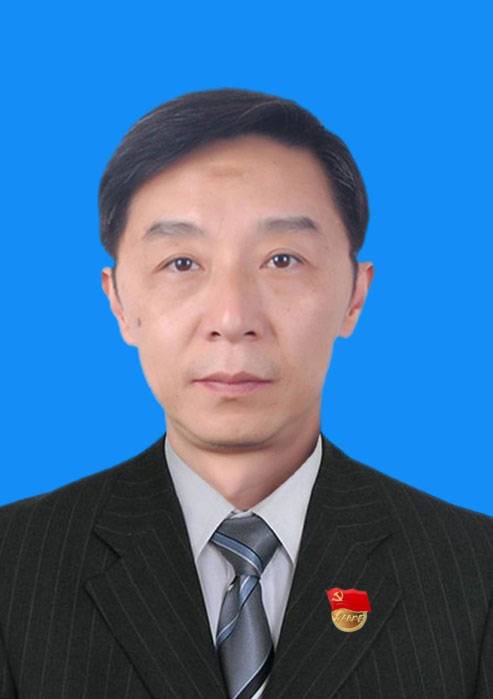 黄淮（贵州省黔南州工业和信息化局党组书记、机关党委书记）