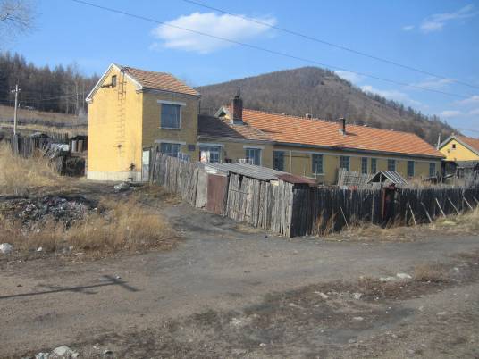 伊东站(中国内蒙古自治区牙克石市境内铁路车站)