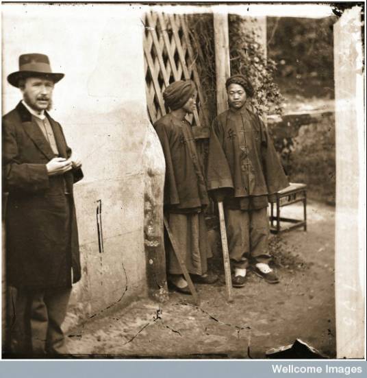 约翰·汤姆森(苏格兰摄影家、地理学家、探险家)