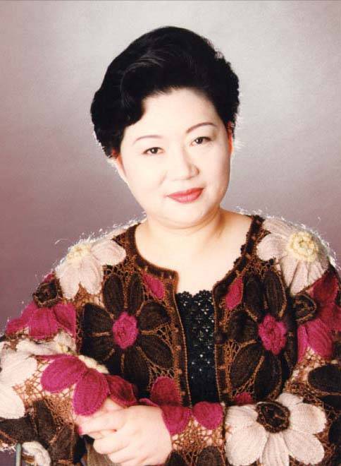 李黎明（高级时装设计师）