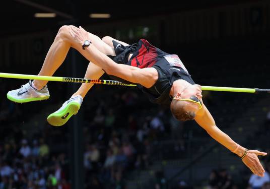 达斯汀·乔纳斯