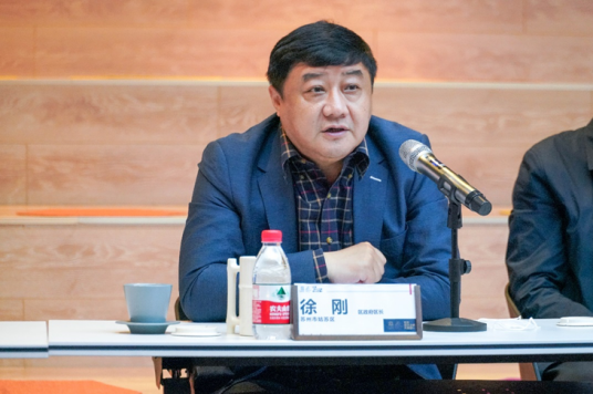 徐刚(苏州市政协党组成员)