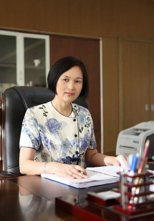 张荣华（江苏盐城工业职业技术学院党委书记）