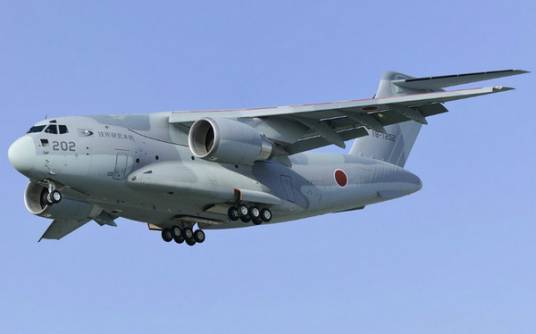 C-2运输机(日本川崎重工生产的涡扇战术运输机)