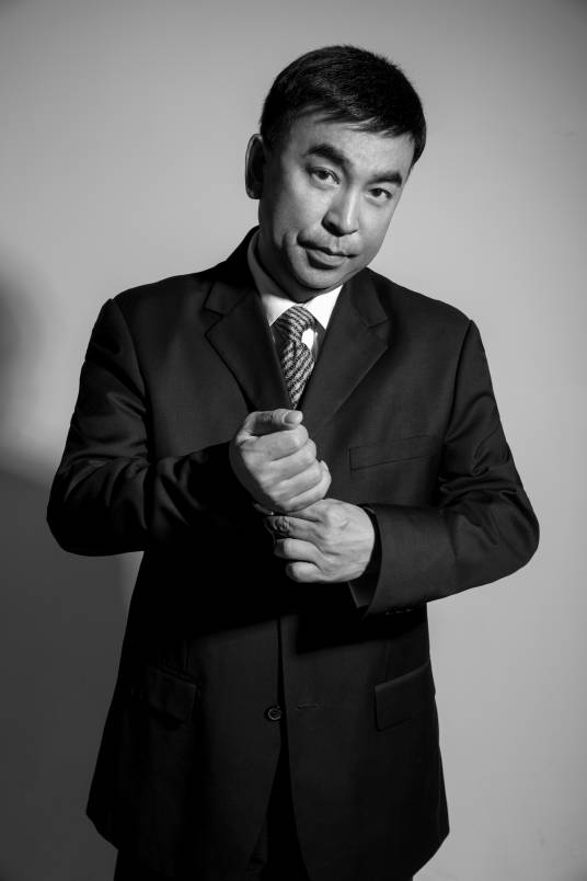 于洋(国际文化艺术交流及贸易专家)