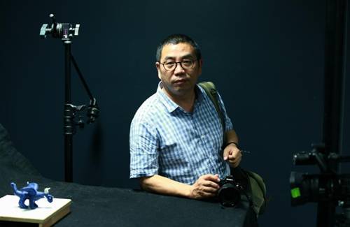 刘俊（湖南省吉首大学美术学院教授）