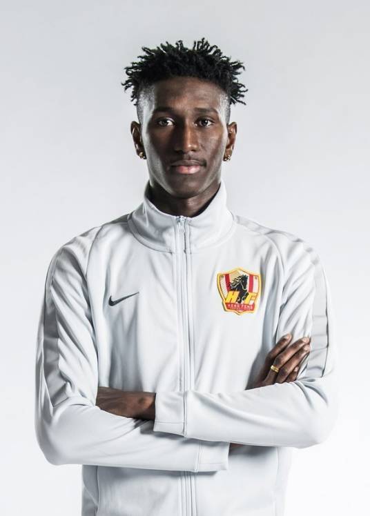 布巴卡尔·斯蒂夫