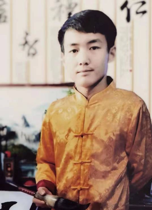 王令（艺术家）