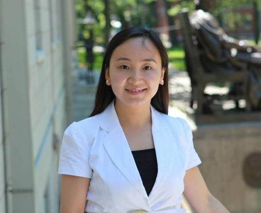 何晶(中国社会科学院大学教授)