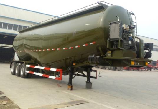 粉粒物料运输半挂车（针对大批量粉尘物料（散装水泥）运输的专用车辆）