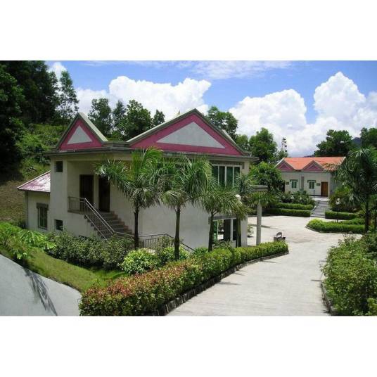 南龙村（江西省赣州市寻乌县南桥镇下辖村）