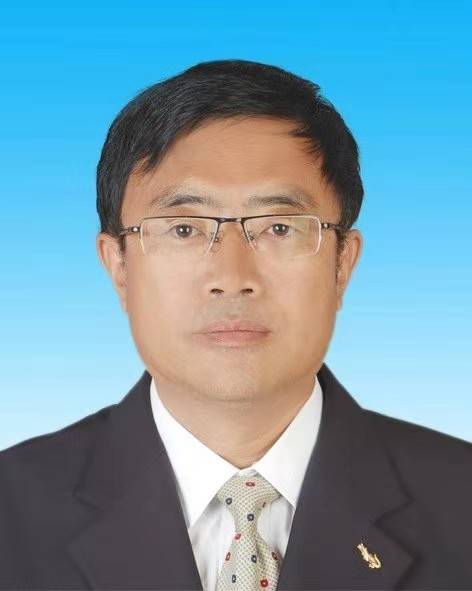 刘志宏(内蒙古赤峰市教育局党组成员、副局长)