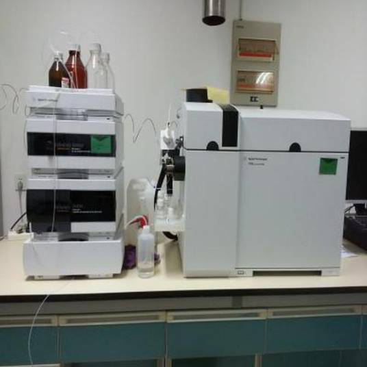 电感耦合等离子体光谱－质谱仪