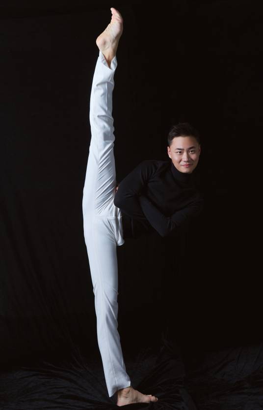 王龙（青年舞蹈家）