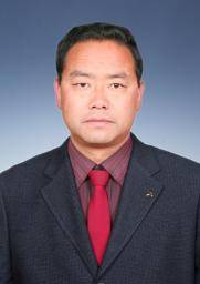 刘世伟(云南省玉溪市易门县委副书记,县长)