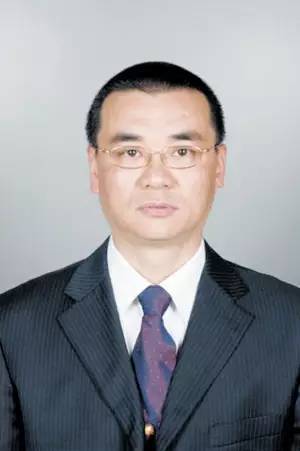 李卫红(昆明市工业和信息化局副局长)