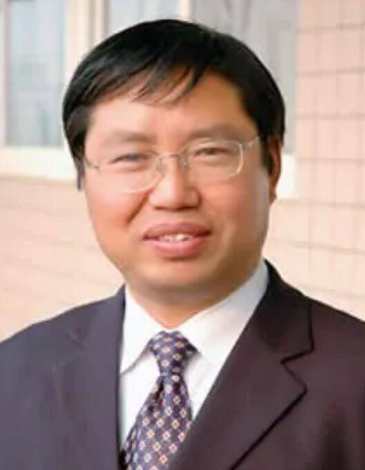 潘峰（黄冈师范学院文学院原副院长）