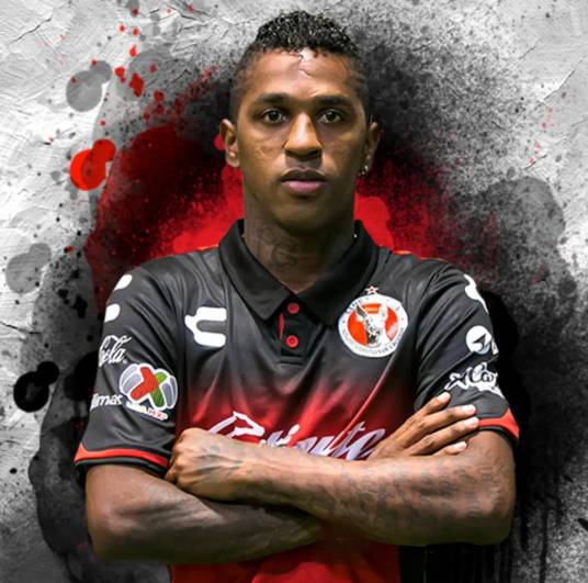 米勒·博拉尼奥斯