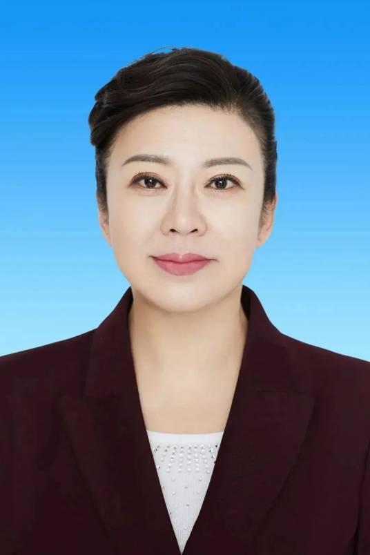 姜明（致公党中央委员、山东省委会副主委、济南市委会主委，省人大民族侨务外事委员会副主任委员，省侨联副主席）