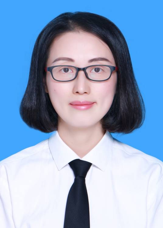 陈蓓蓓(温州市文成县经信局党委委员、副局长)