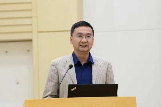 陈功（北京大学人口研究所所长、北京大学老年学研究所所长）