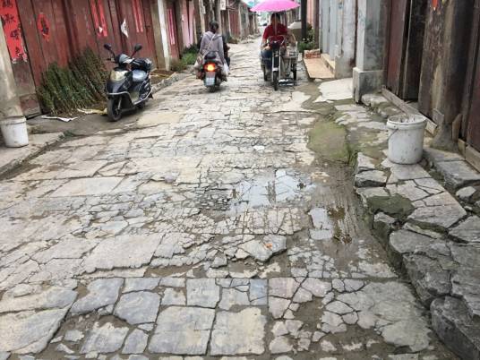 东陂石板街