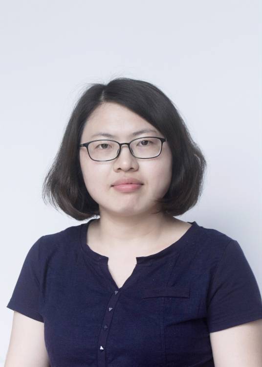 陈艳（副教授、博士在读）