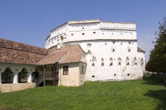 特兰西瓦尼亚的村落及其设防教堂