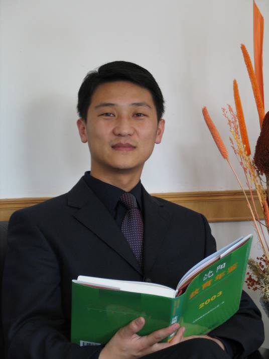 李亚东(沈阳市和平区振兴街第二小学书记、副校长)