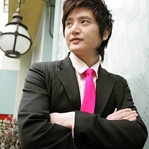 金东旭（1979年出生的韩国男歌手）