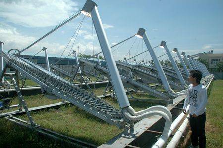 太阳能热发电技术(把太阳辐射热能转化为电能的技术)