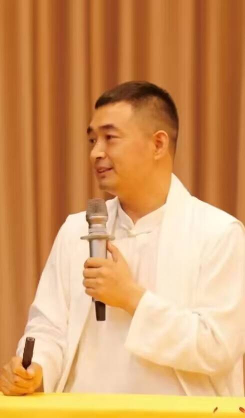 李建林（张三丰内丹养生功非物质文化遗产传人）