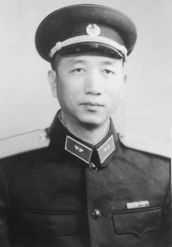 黄烽(中国人民解放军少将)